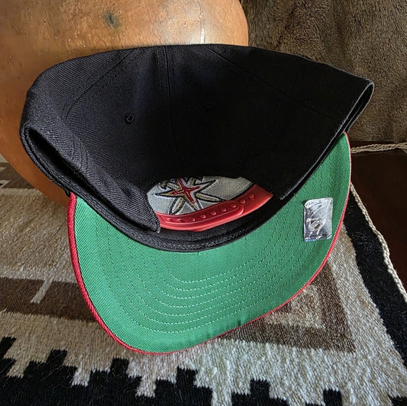Vegas Golden Knights Reverse Retro 1.0 '47 Brand Black Red Hat - Picture 5 of 7
